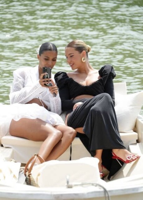 Adele Exarchopoulos 限定スター 写真