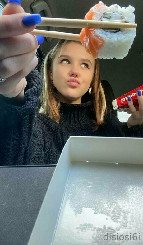 金髪のホットな妻オンリーファンズ 美しいxxx 画像