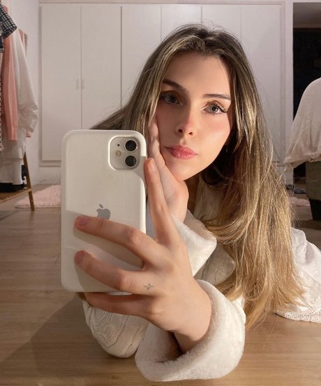 Olivia Herdt XXXモデル ギャラリー