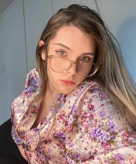 Olivia Herdt 無料のポルノスター ギャラリー