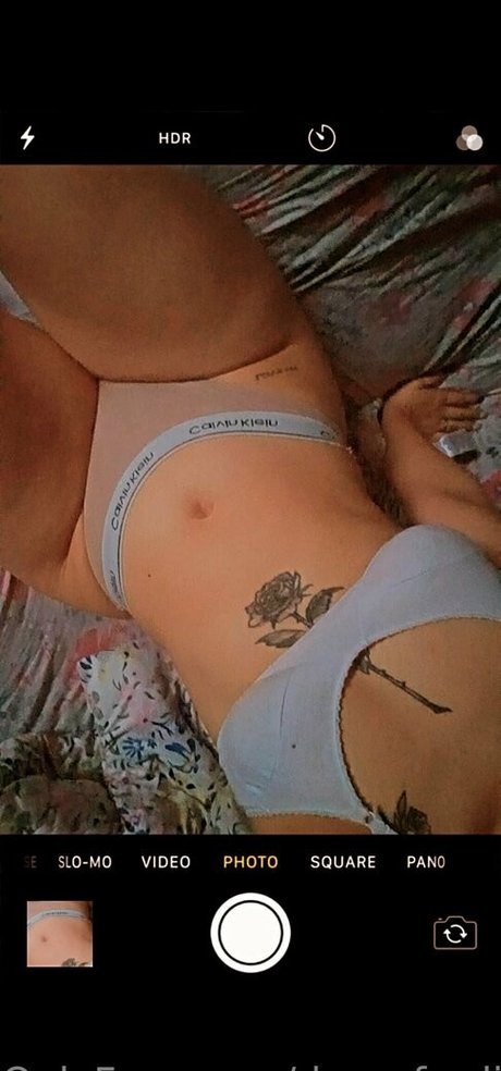 ぽっちゃりブルネットオンリーファンズ ポルノグラフィック 写真