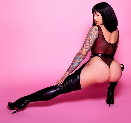 misscharliepearl ヌード女優 写真