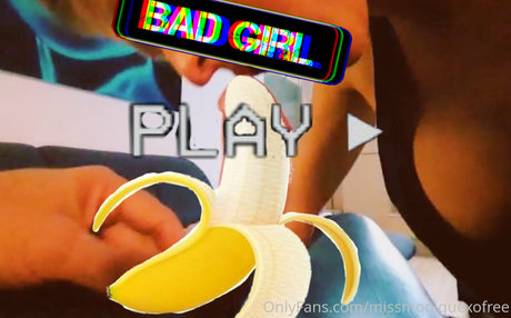 大学のアジア人オンリーファンズ ホットセクシー 写真