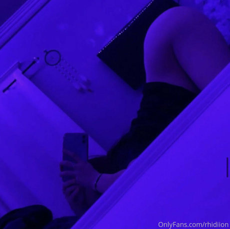 Rhidiion ヌードスター ギャラリー