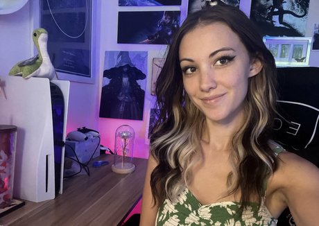 コスプレ ヘンタイ オンリーファンズ アートxxx 画像