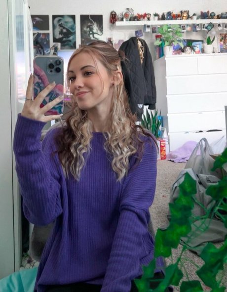 Echochlo ポルノスター アート 写真