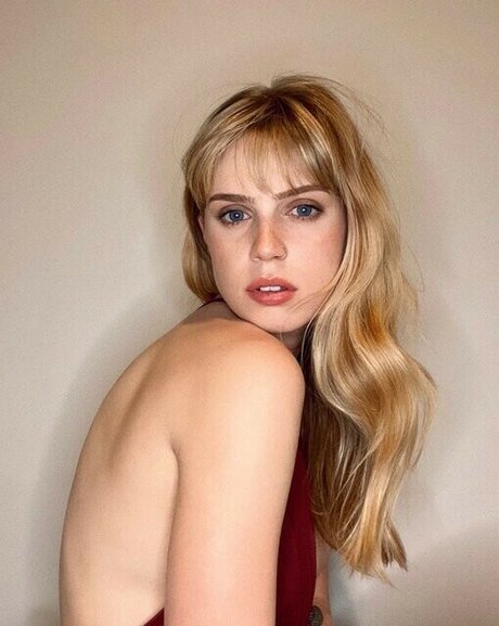 フィットネスガールズオンリーファンズ 美しいxxx 写真