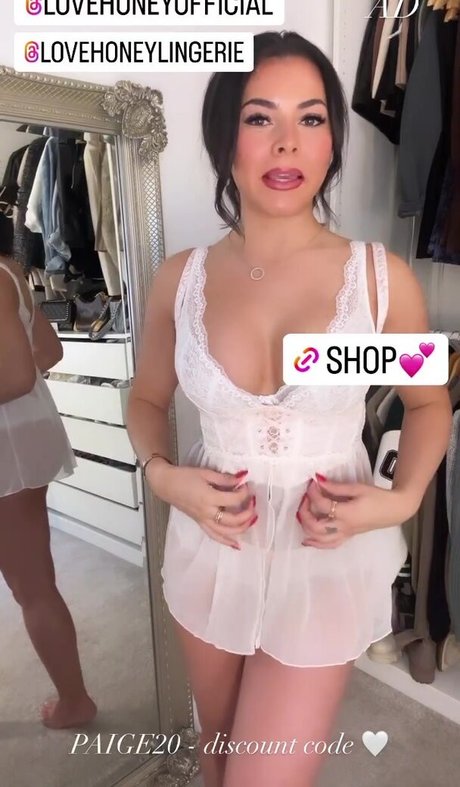 Paige Thorne ポルノスター トップ 画像