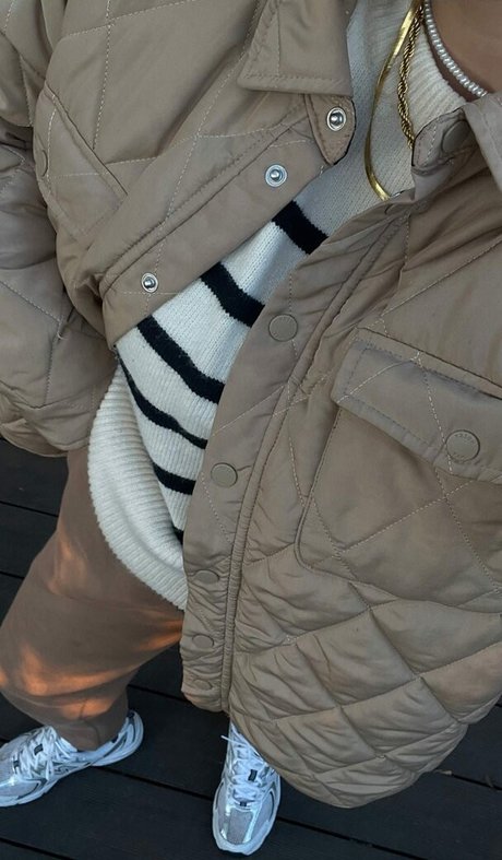 レズビアン乱交オンリーファンズ 美しいxxx 画像