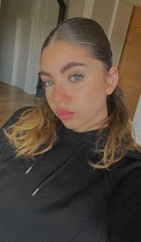 ジムガールズオンリーファンズ セックス 写真