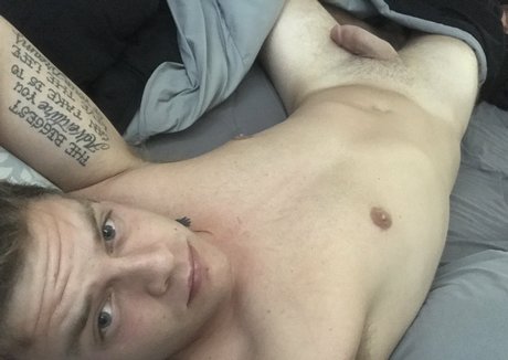 heyitskalen ポルノスター ヌード 画像