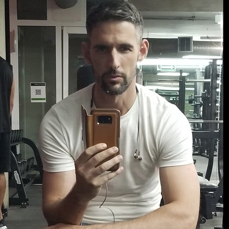 GizzleMcClizzle ヌードモデル 画像