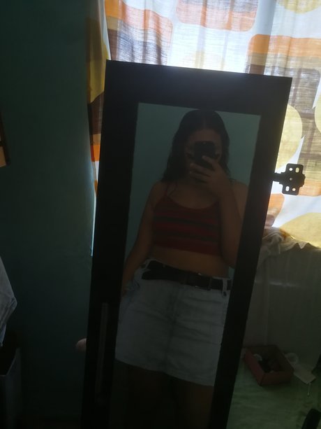 Kenia Morales ホットモデル 画像