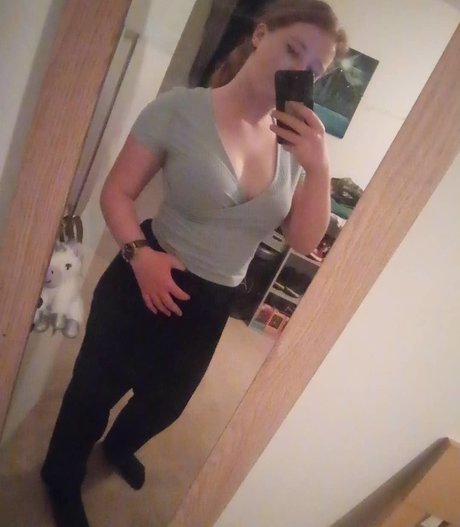 Charlotte Jenkins ポルノスター ホット ギャラリー