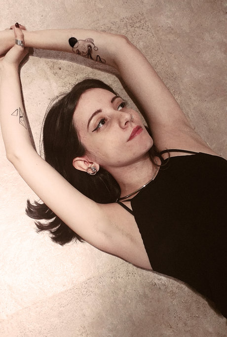 Erin falco ポルノスター ホット 写真