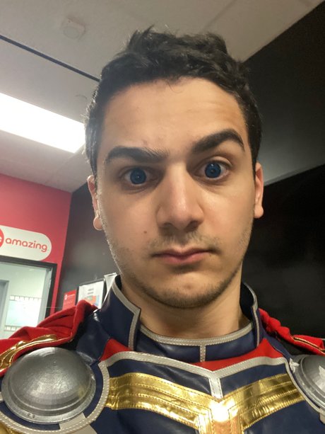 RR Burps 美しいポルノスター 画像