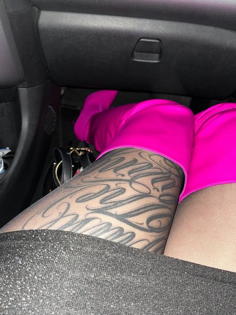 POV 熟女 オンリーファンズ 可愛い 画像