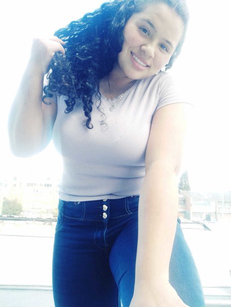 darlystories01 アダルトモデル ギャラリー