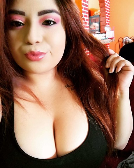 Itzel Palacios 高品質モデル 写真