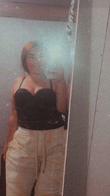 Samanthaxoxoxo セックスモデル 写真