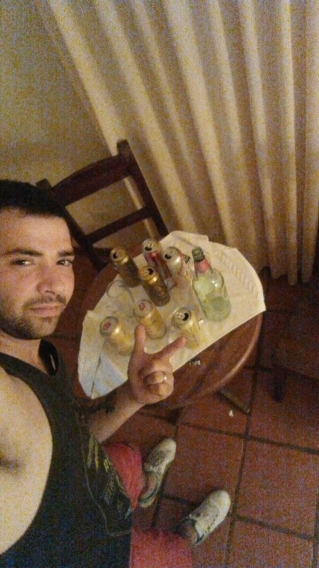 Luks Fetich ポルノスター 独占 画像