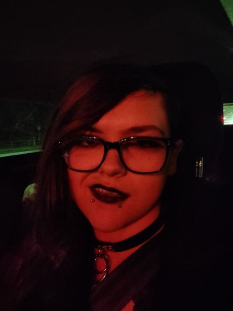 Queen Vixie 美しいモデル 写真