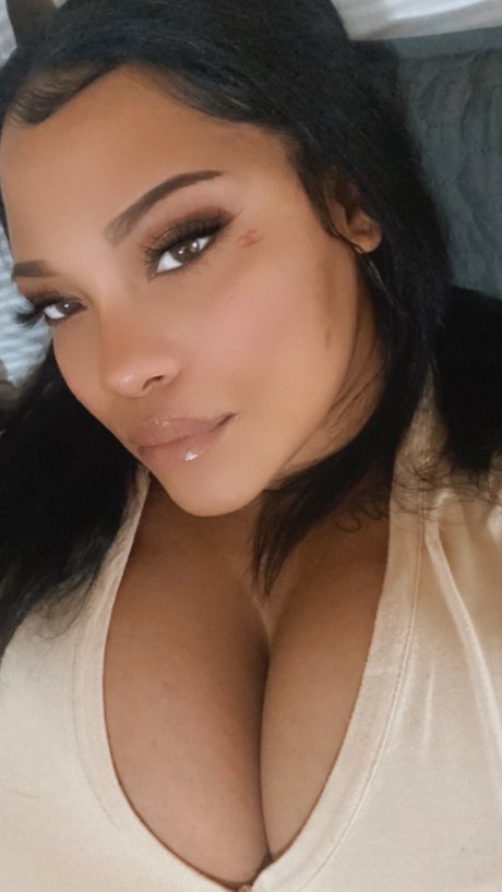 Lexiisexii ホットなモデル 写真