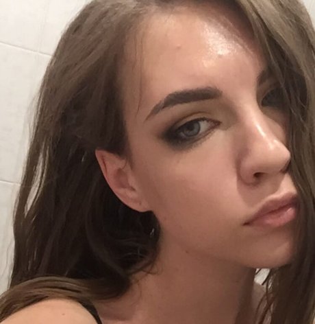 熟女オナニーオンリーファンズ HD 写真