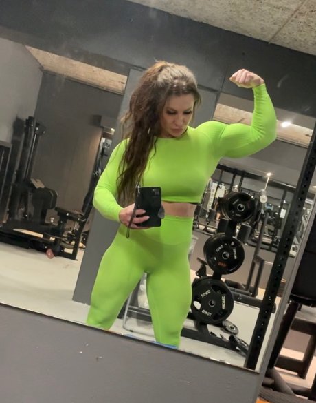 Fitnessgirl Athene 高品質のポルノスター 写真