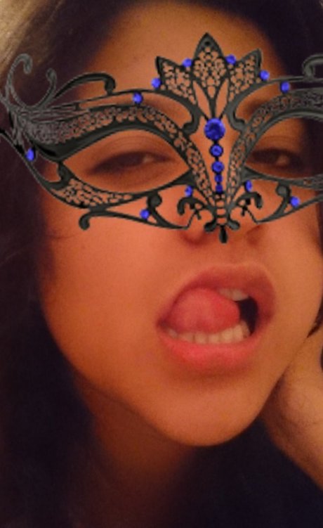 Andrea ber Cast 完璧なモデル ギャラリー