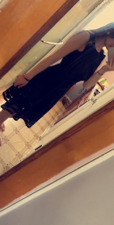 Pornhub オンリーファンズ 裸 画像