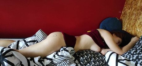 xKajrax セクシーなポルノスター 画像