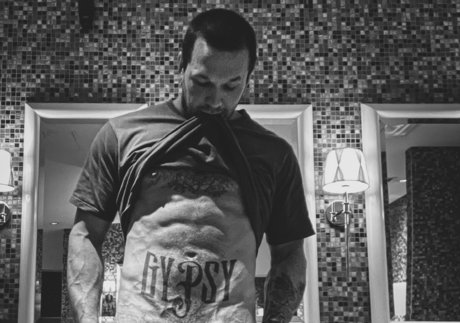 Michael James 可愛いモデル 画像