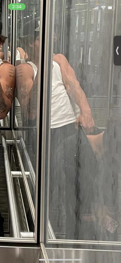 jai 素敵なポルノスター 写真