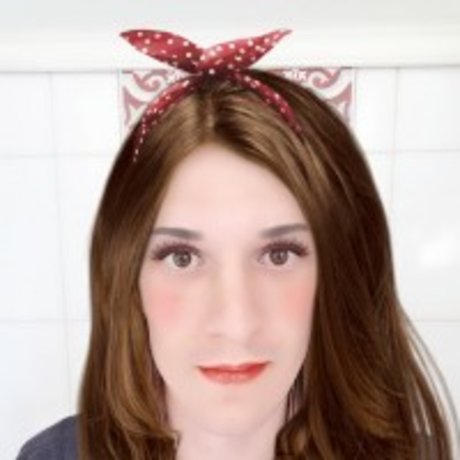 Transmaria 裸のモデル ギャラリー