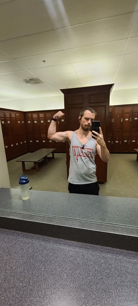 Meteorologistmp 裸モデル 写真