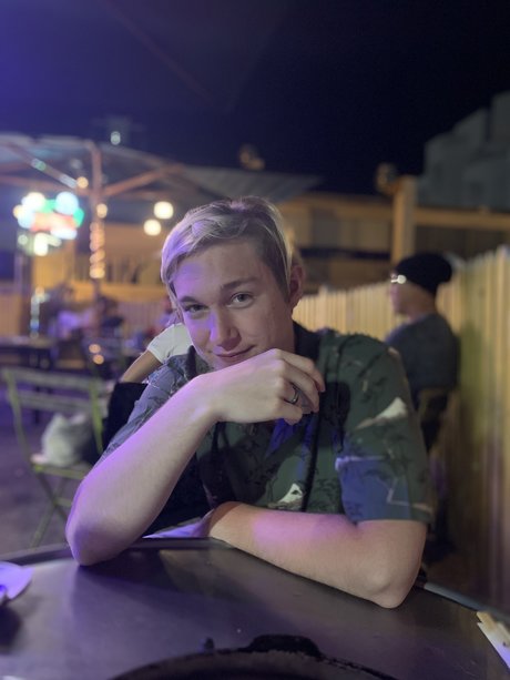 Newt かわいいモデル 写真