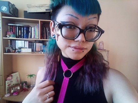 Thu Uyen Tranov_ 裸のポルノスター アーカイブ