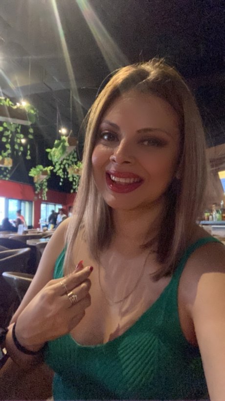 LRX26 素敵なモデル 写真