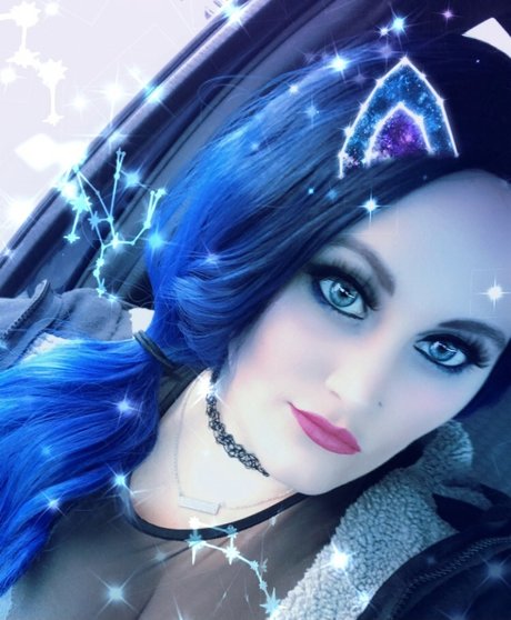 Thick Mamma エロティックモデル ギャラリー