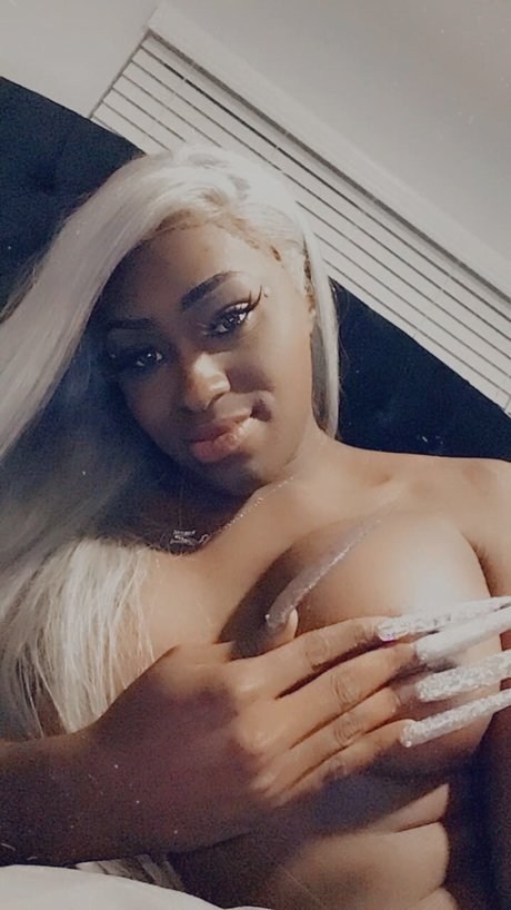 MalibuXXL 美しいモデル 画像