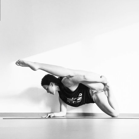 日本の熟女オンリーファンズ セクシーヌード 画像