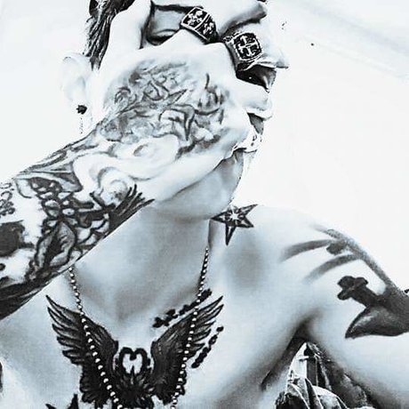 Mista J_ セクシーモデル 画像