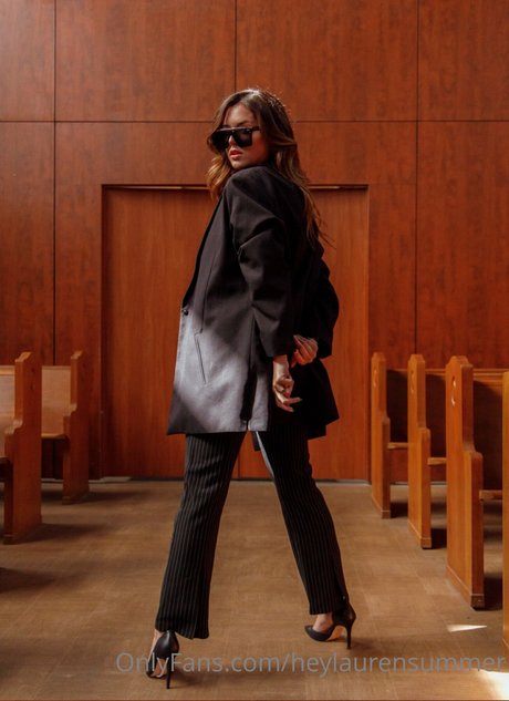 本物のオンリーファンズ アダルト ギャラリー