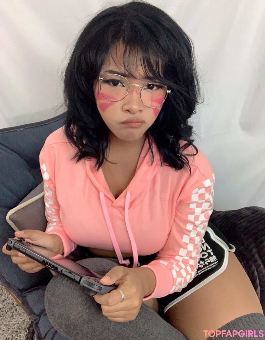 黒檀の熟女オンリーファンズ 無料 写真