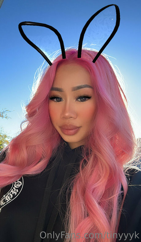 tinyyyk アートモデル 写真