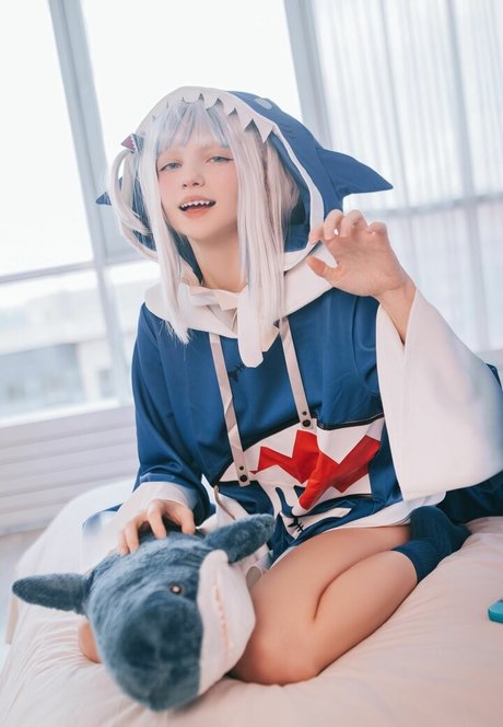 小さなおっぱいオンリーファンズ セクシーヌード 画像