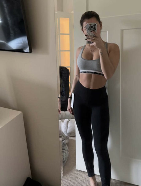 Steph pappas ホット女優 写真