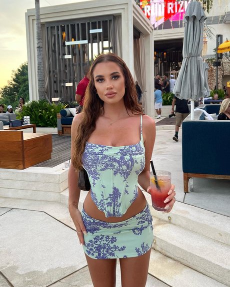 Bailey Scarlett ポルノスター 独占 ギャラリー