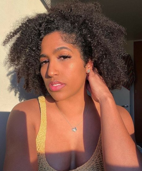 オンリーファンズを崇拝する ホットセクシー ギャラリー